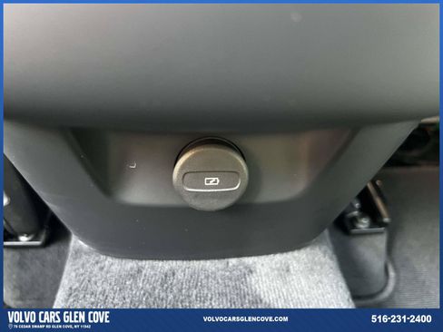 Used 2026 Volvo XC60 B5 Plus w/ Protection Package Premier AWD/4WD image 11