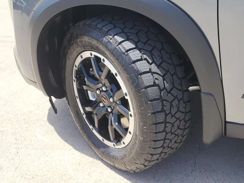 New 2026 Nissan Pathfinder Rock Creek AWD/4WD image 9