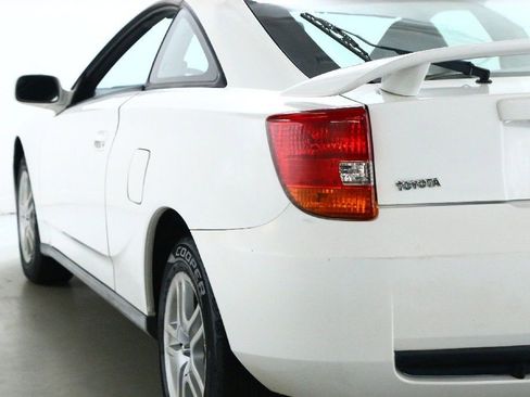 Used 2001 Toyota Celica GT image 6