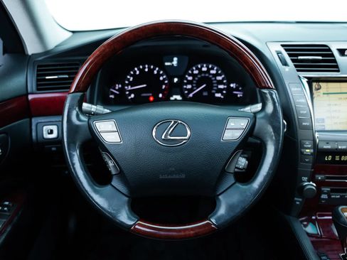 Used 2008 Lexus LS 460 RWD image 40