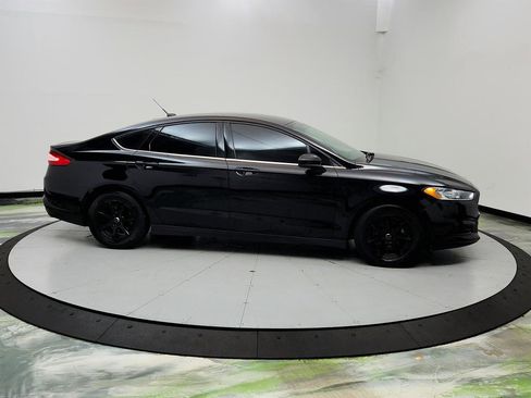 Used 2016 Ford Fusion S FWD image 4