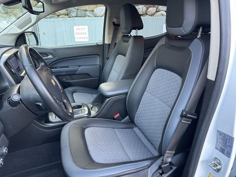 Used 2022 Chevrolet Colorado Z71 image 14