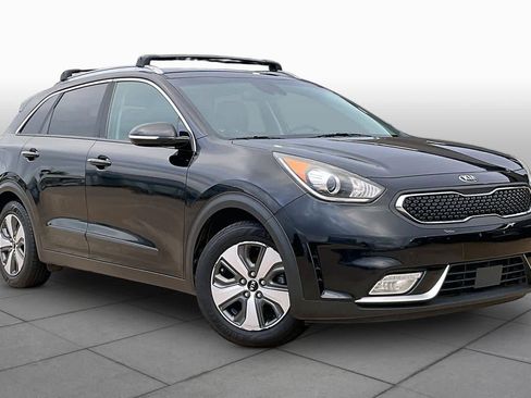 Used 2018 Kia Niro EX FWD image 3