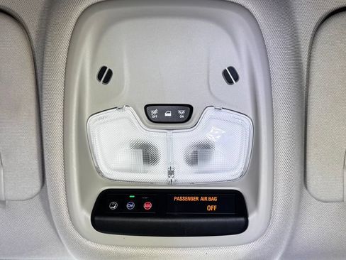 Used 2021 Buick Encore GX Select w/ Advanced Technology Package FWD image 37