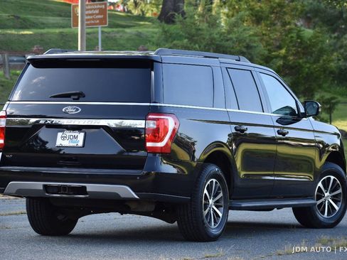 Used 2018 Ford Expedition Max XLT AWD/4WD image 5