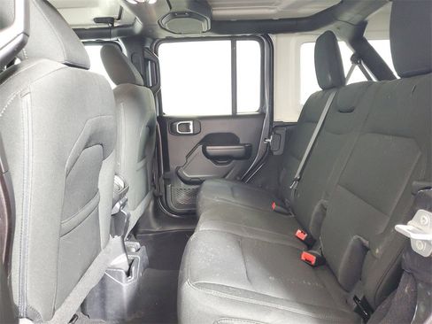 Used 2021 Jeep Wrangler Unlimited Sport image 23