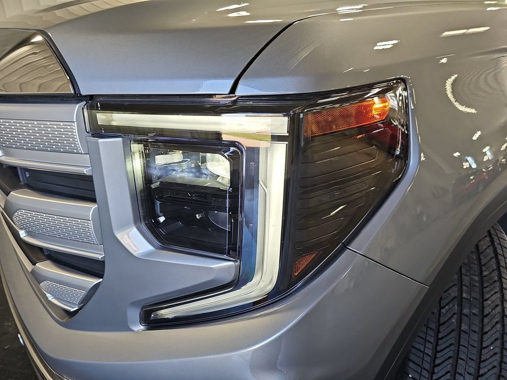 New 2026 GMC Sierra 1500 SLE w/ Preferred Package AWD/4WD image 30