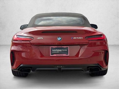 Used 2022 BMW Z4 M40i w/ Premium Package image 8