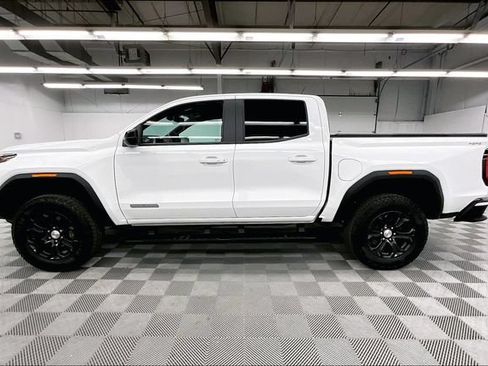 Used 2024 GMC Canyon Elevation w/ Convenience Package AWD/4WD image 15
