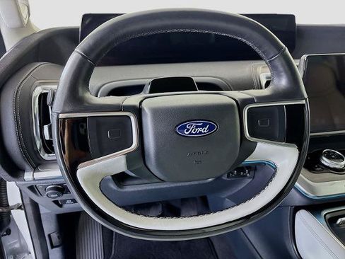 Certified 2025 Ford Expedition Max Platinum AWD/4WD image 11