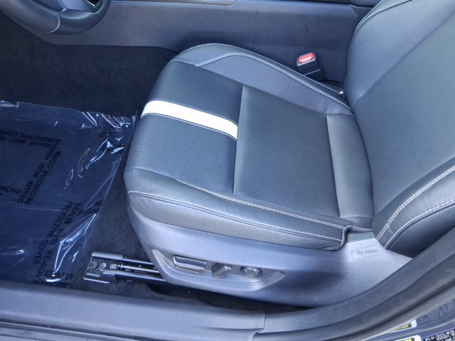 Used 2026 Toyota Camry SE FWD image 15