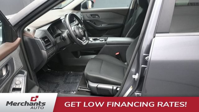 Used 2023 Nissan Rogue S AWD/4WD image 11