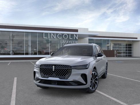 New 2026 Lincoln Nautilus Reserve image 2