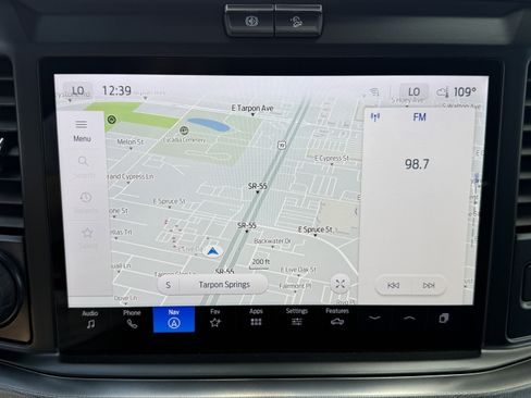 Certified 2025 Ford F250 Platinum w/ FX4 Off-Road Package image 20