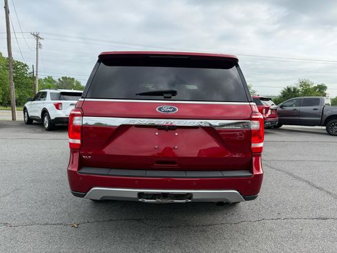 Used 2018 Ford Expedition XLT AWD/4WD image 22