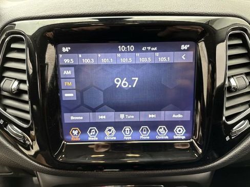 Used 2020 Jeep Compass Limited image 17