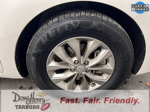 Used 2020 Kia Sedona LX image 19