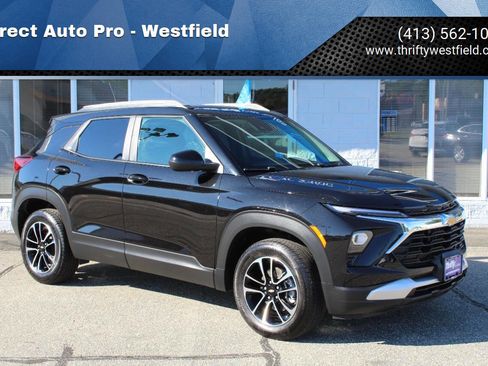 Used 2024 Chevrolet TrailBlazer LT w/ Convenience Package image 1