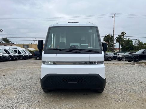 Used 2024 Chevrolet Brightdrop 600 w/ Commercial Equipment Package AWD/4WD image 2