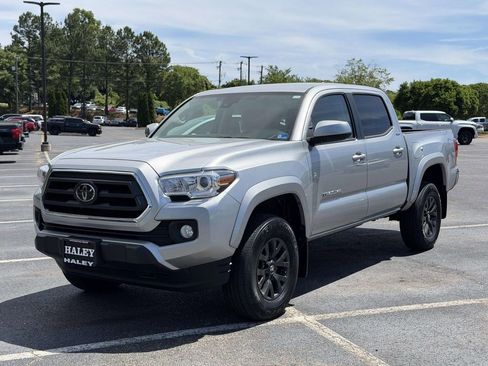 Certified 2023 Toyota Tacoma SR5 w/ SR5 Appearance Package RWD image 23