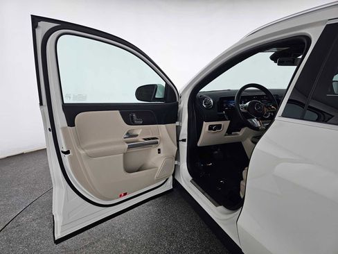 Used 2025 Mercedes-Benz GLA 250 image 20