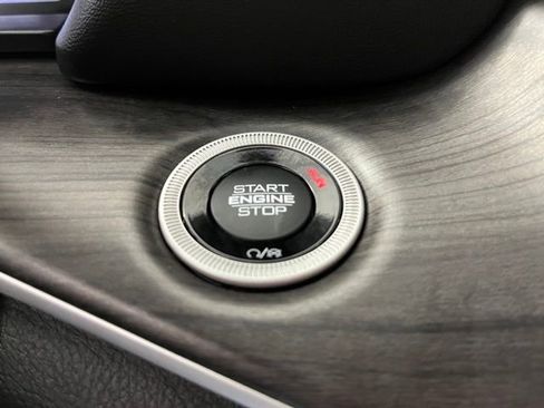 Used 2023 Jeep Grand Cherokee Limited AWD/4WD image 24