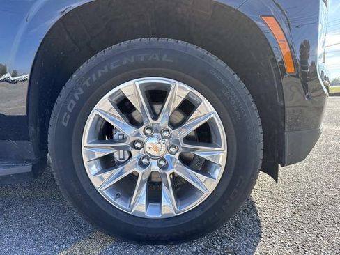 New 2026 Chevrolet Suburban Premier RWD image 7