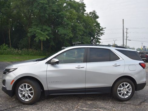 Used 2022 Chevrolet Equinox LT image 3
