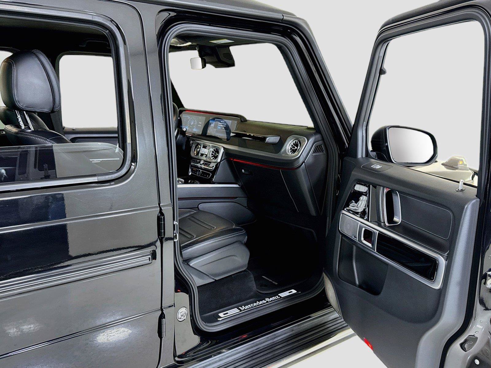 Used 2022 Mercedes-Benz G 550 image 30