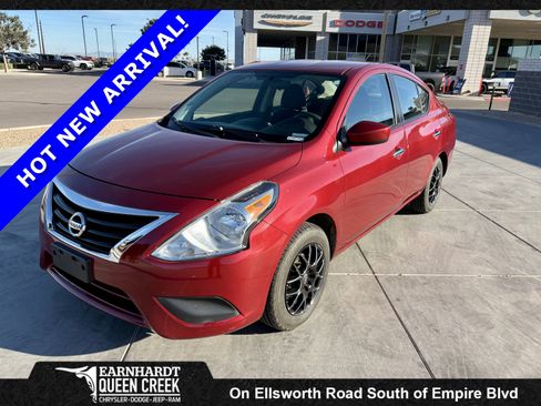 Used 2018 Nissan Versa SV image 1