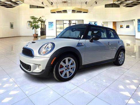 Used 2013 MINI Cooper S image 3