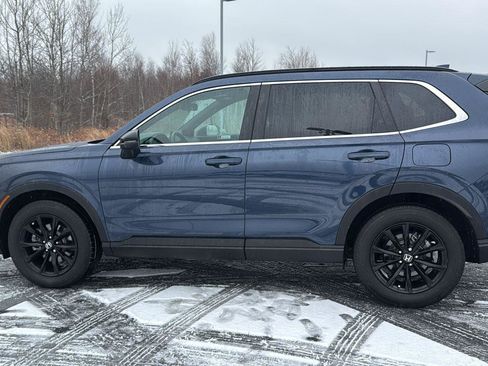 Used 2024 Honda CR-V Sport image 11