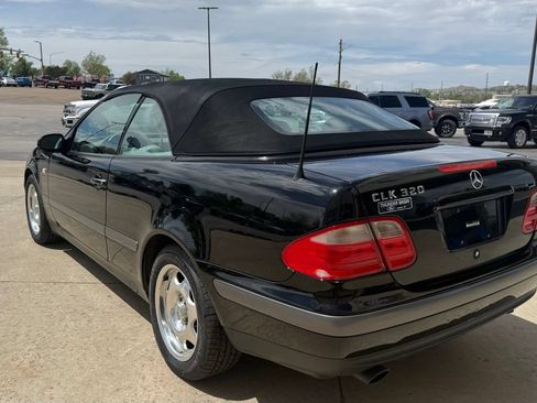 Used 1999 Mercedes-Benz CLK 320 Cabriolet image 8
