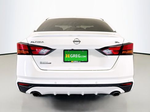 Used 2019 Nissan Altima 2.5 SL FWD image 8