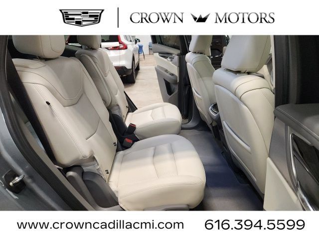 Certified 2024 Cadillac XT6 Premium Luxury w/ LPO, Floor Liner Package AWD/4WD image 34