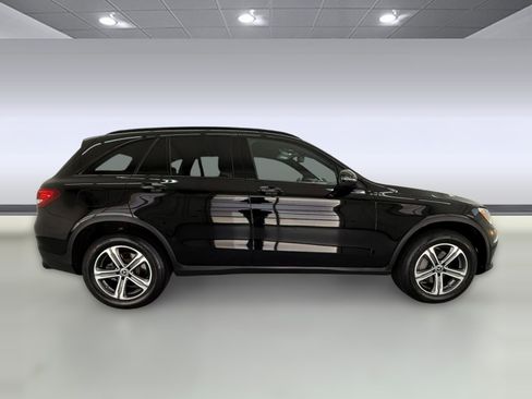 Used 2018 Mercedes-Benz GLC 300 4MATIC image 7