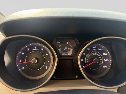 Used 2016 Hyundai Elantra SE FWD image 16