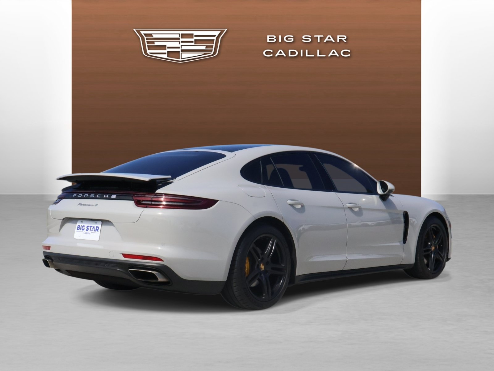 Used 2018 Porsche Panamera 4 AWD/4WD image 5