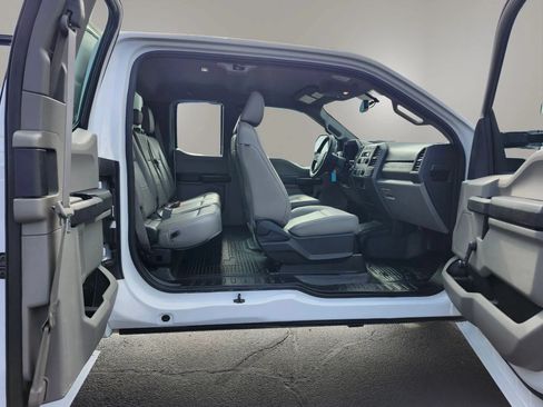 Used 2019 Ford F250 XL AWD/4WD image 23