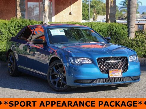 Used 2023 Chrysler 300 Touring w/ Sport Appearance Package image 2