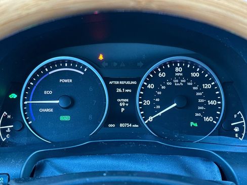 Used 2013 Lexus ES 300h w/ Luxury Pkg image 30