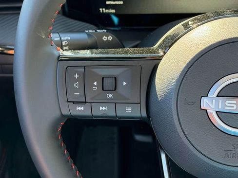 New 2026 Nissan Kicks SR w/ Cold Weather Package FWD image 12