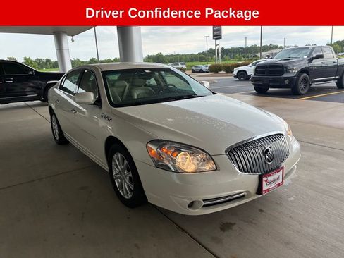 Used 2011 Buick Lucerne CXL FWD image 1