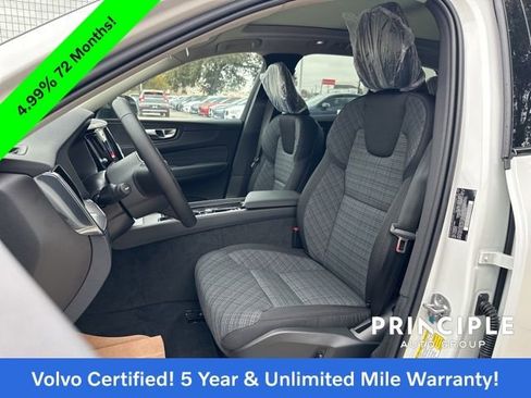 Certified 2025 Volvo XC60 T8 Core image 22