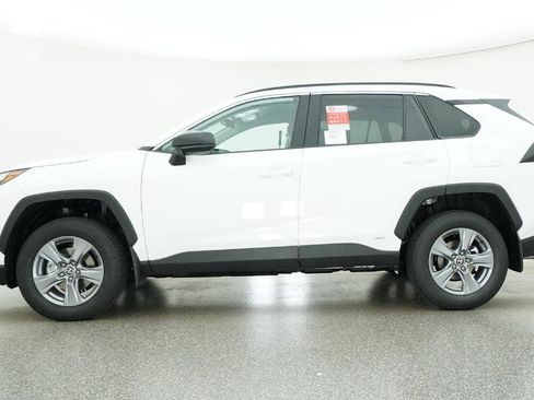 New 2025 Toyota RAV4 LE image 10