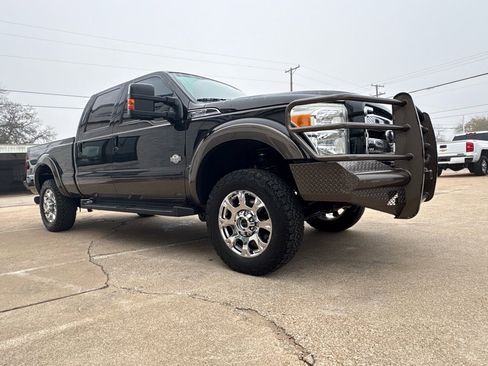 Used 2015 Ford F250 King Ranch w/ FX4 Off-Road Package image 5
