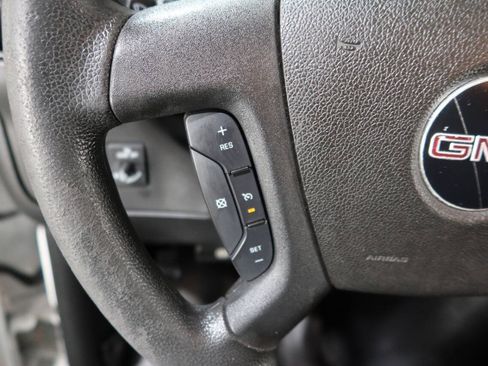 Used 2018 GMC Savana 2500 w/ Driver Convenience Package RWD image 26