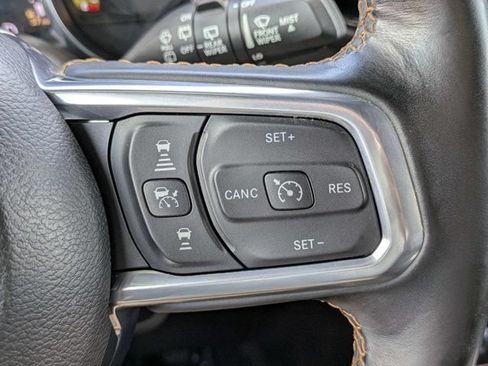 Used 2021 Jeep Wrangler Unlimited Sahara AWD/4WD image 27
