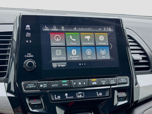 Used 2018 Honda Odyssey Touring image 11