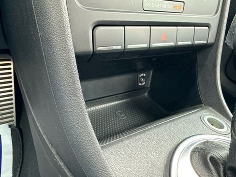 Used 2013 Volkswagen Beetle 2.0T image 25